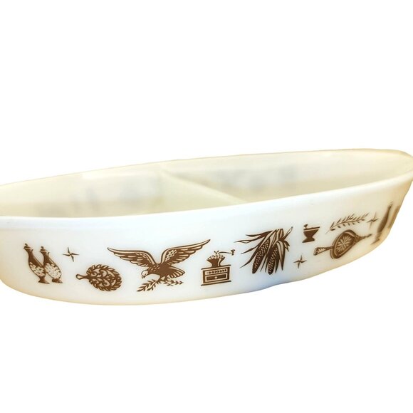 Vintage Pyrex 1.5 Qt Divided Dish White/Brown Americana Ovenware jj3553 - Picture 3 of 8
